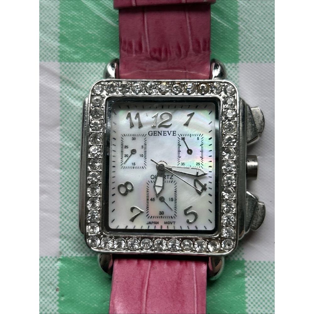 Geneve Silver Tone Mother Of Pearl Dial Women’s Quartz Watch